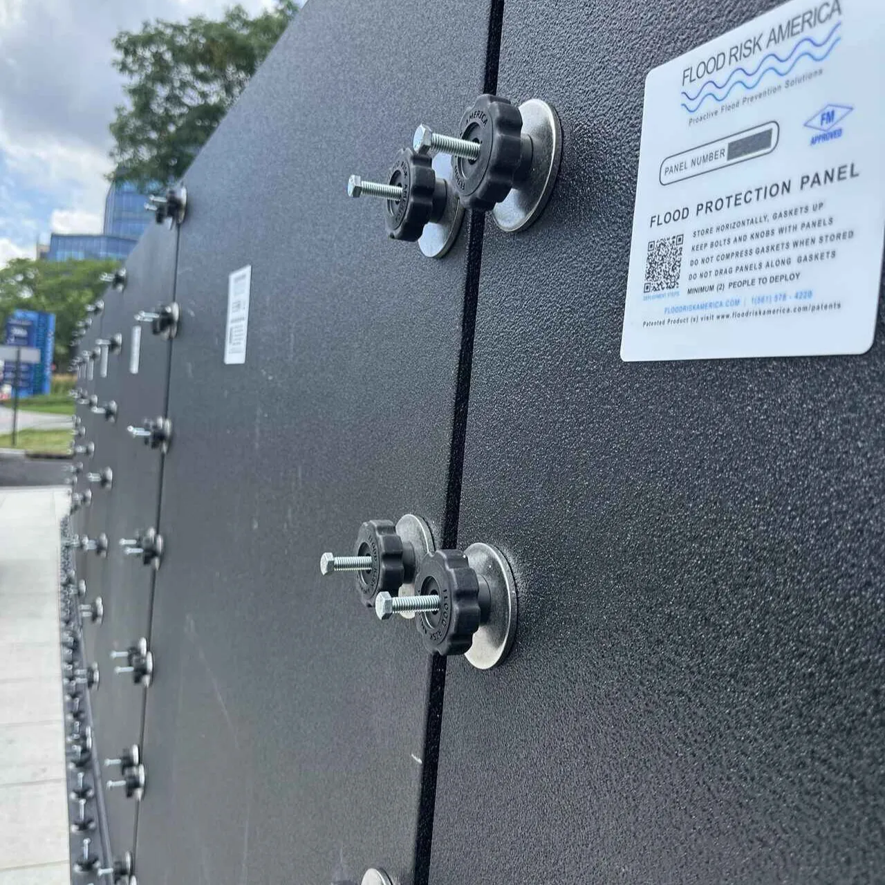 Flood protection installation