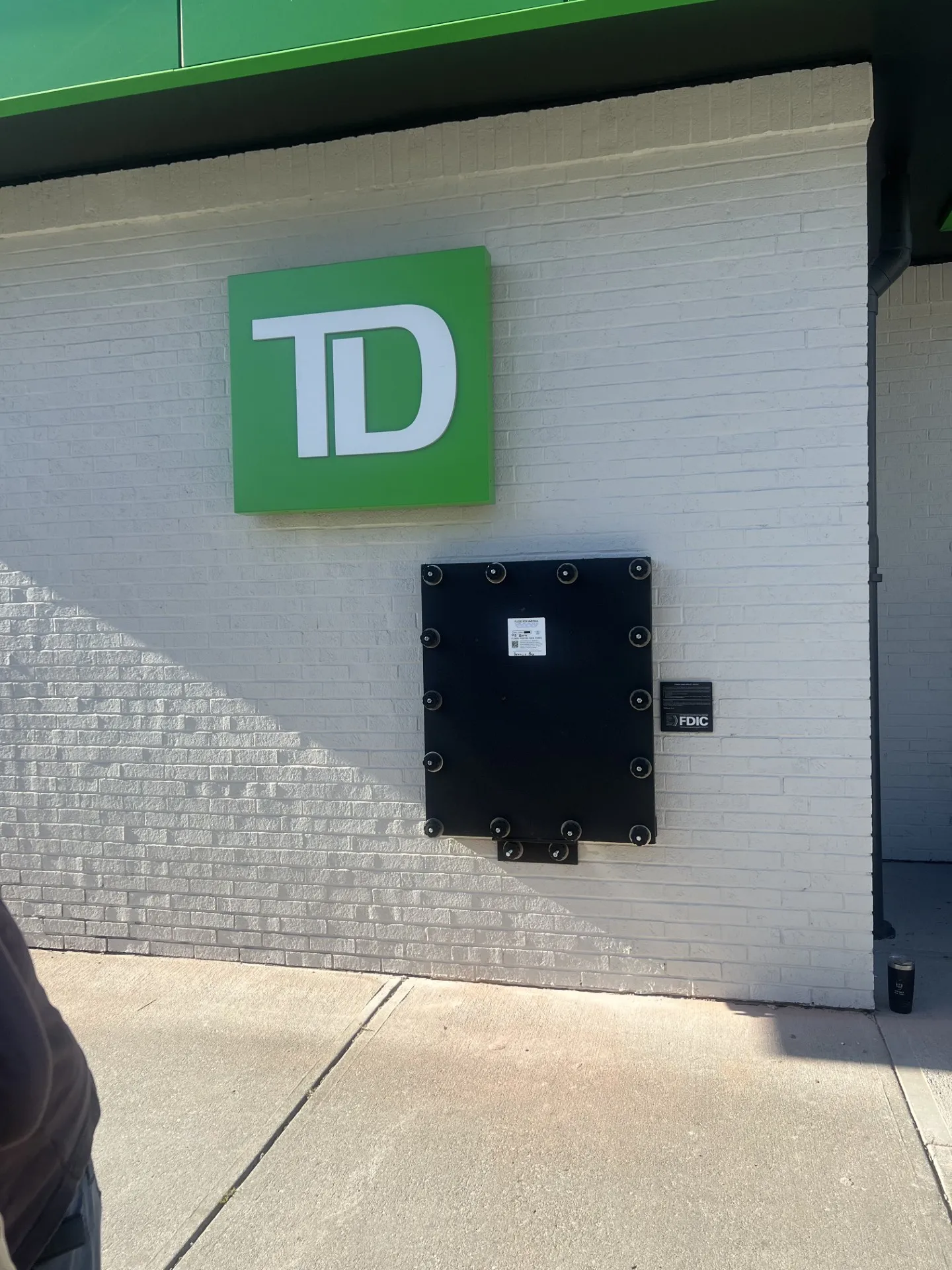 Commercial retail flood protection
